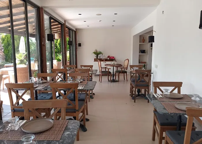Phellos Suites Boutique Hotel