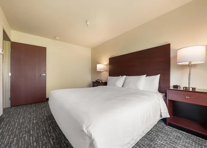 Cobblestone Inn & Suites - Avoca