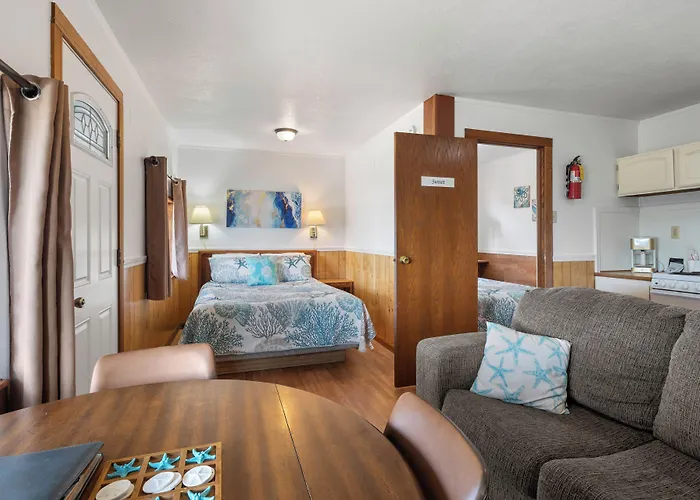 Oceanside Ocean Front Cabins