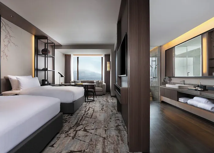 Higashiyama Niseko Village, A Ritz-Carlton Reserve