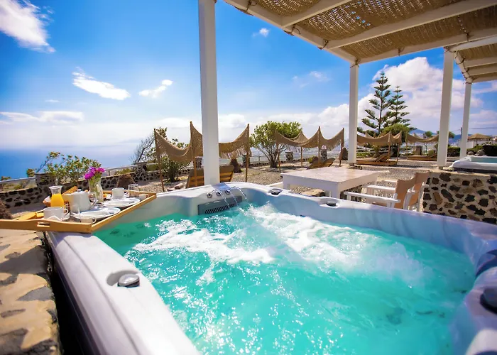 Phaos Santorini Suites