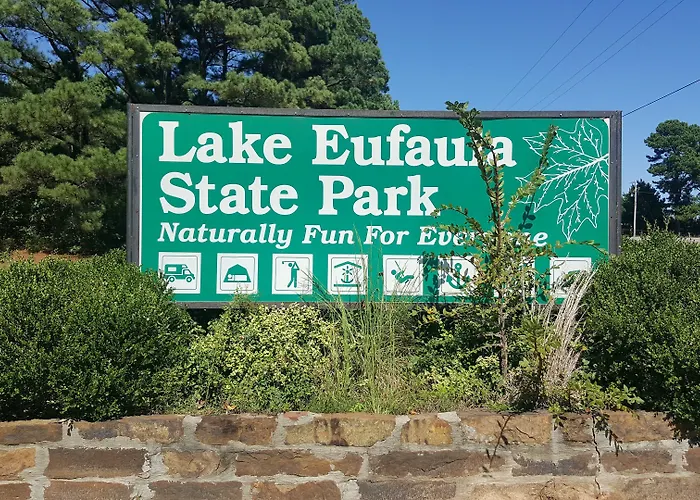 Lake Eufaula Inn & Suites