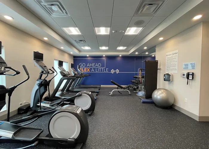Holiday Inn Express & Suites - Ft. Smith - Airport By Ihg