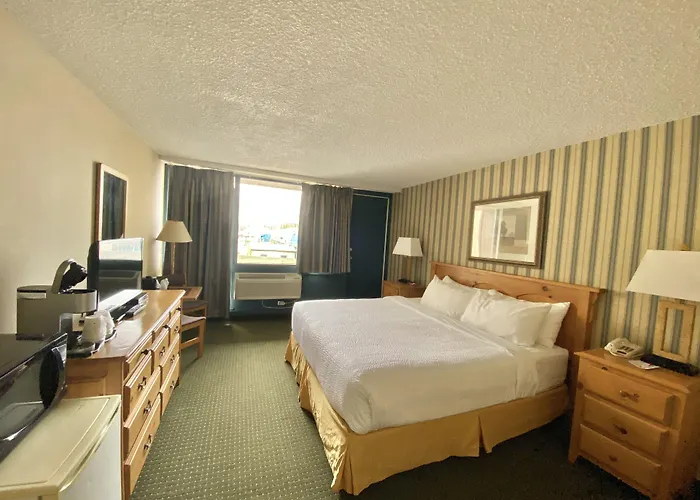 Ramada By Wyndham Whitecourt
