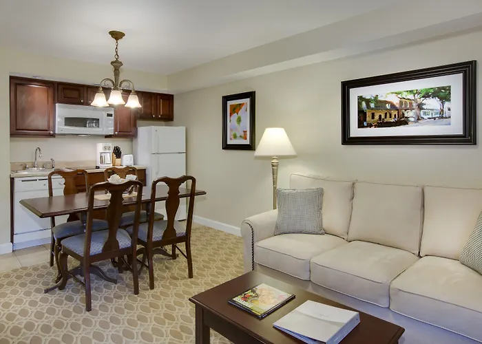 Bluegreen Vacations Patrick Henry Square, An Ascend Collection Resort