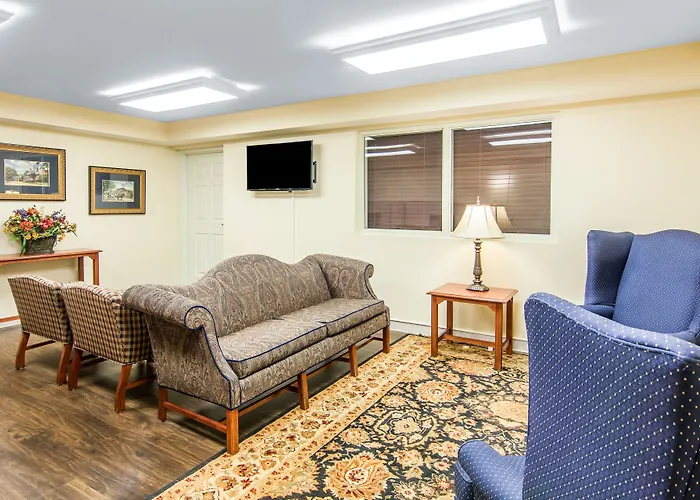 Bluegreen Vacations Patrick Henry Square, An Ascend Collection Resort