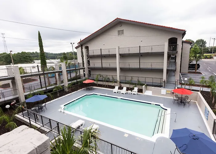Bhagat Hotels Stone Mountain Atlanta BW Signature Collection