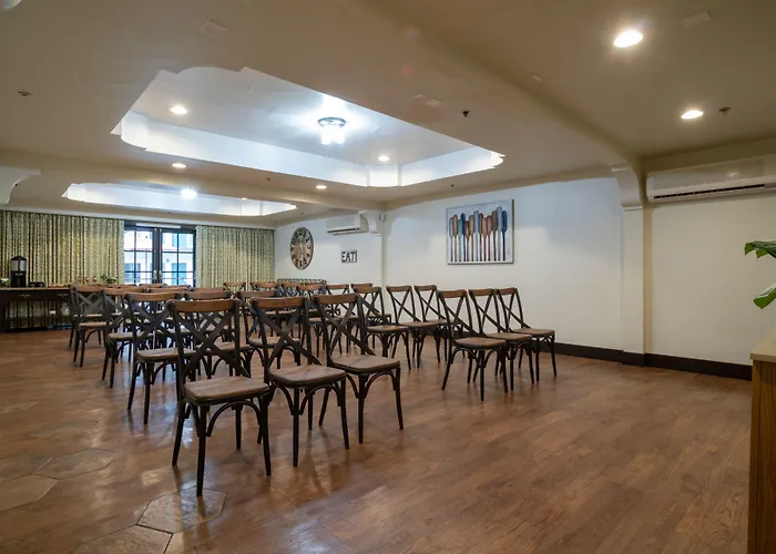Oxford Suites Pismo Beach