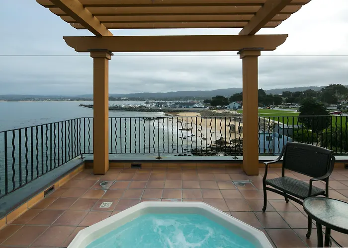 Monterey Bay Inn