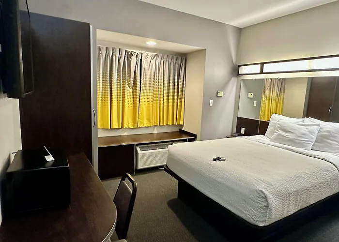 Microtel Inn & Suites By Wyndham Quincy Downtown - River Area