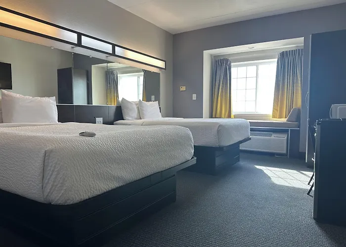 Microtel Inn & Suites By Wyndham Quincy Downtown - River Area