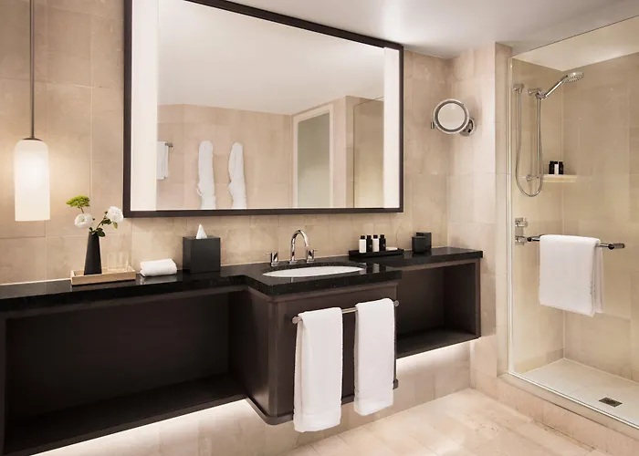 Four Seasons Hotel Sydney