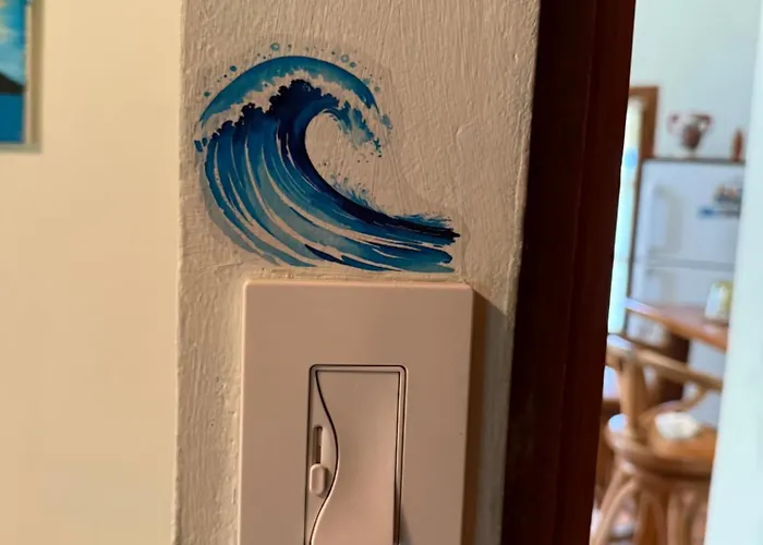 La Casa De Pucha Surf History & Tropical Stay