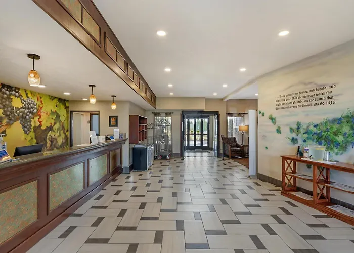 Best Western Plus Grapevine Inn