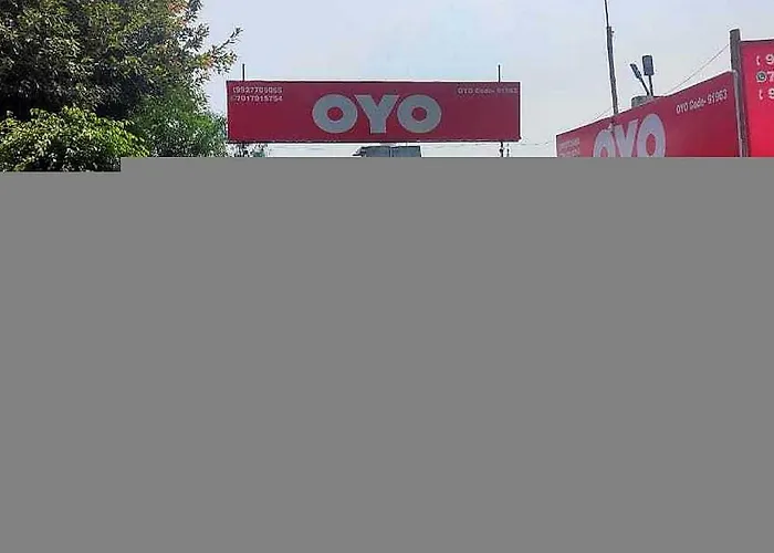 Oyo 70136 Vrinda Inn