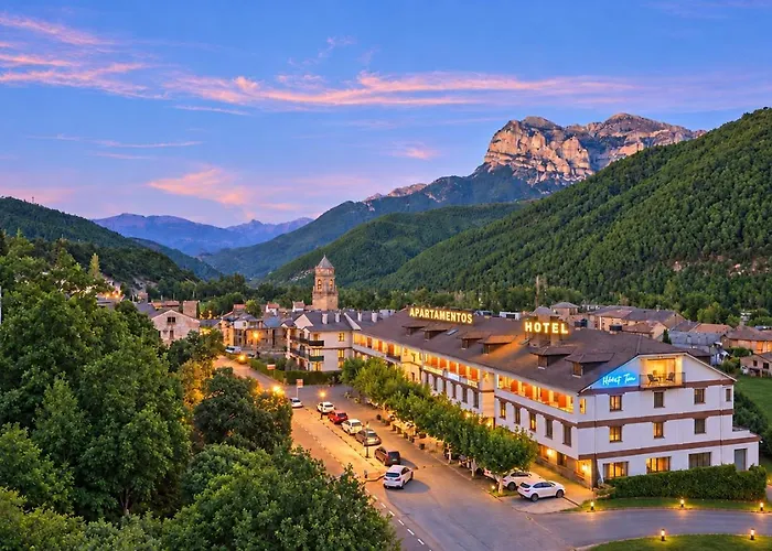 Hotel Turmo
