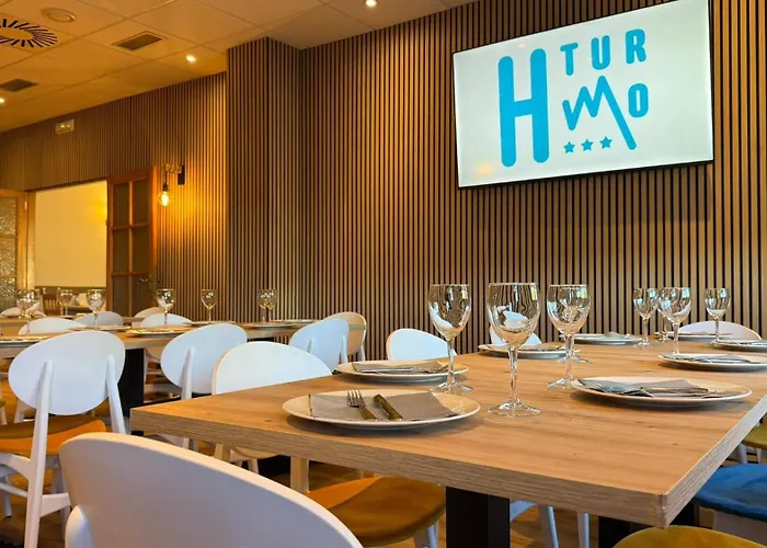 Hotel Turmo
