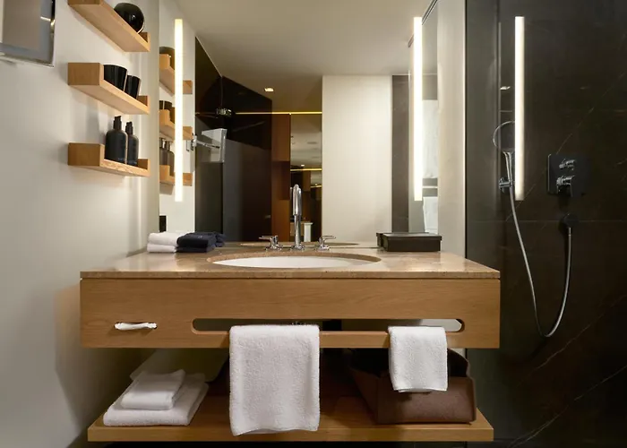 Elizabeth Arthotel Adults Only