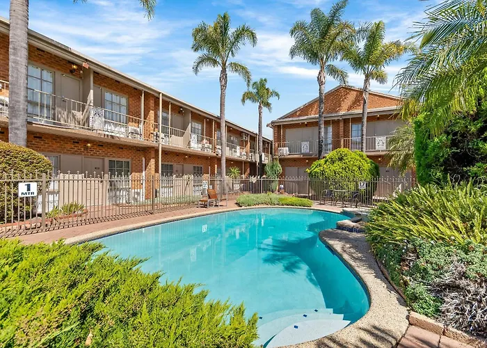 Quality Hotel Melbourne Airport