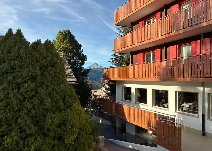 Hotel Alpina