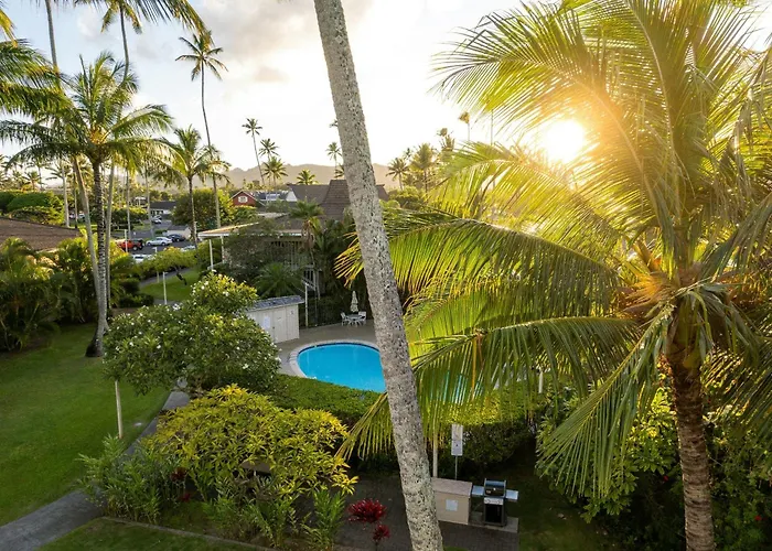 Plantation Hale Suites