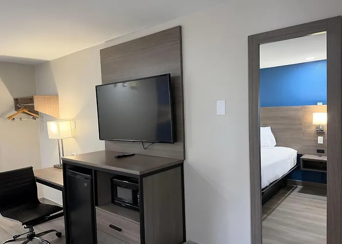 Baymont By Wyndham Newark/Wilmington