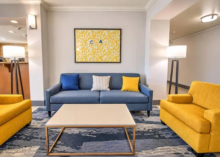 Comfort Inn & Suites Lancaster Antelope Valley
