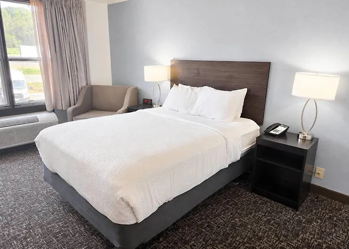 Sleep Inn & Suites Near Spirit Mountain