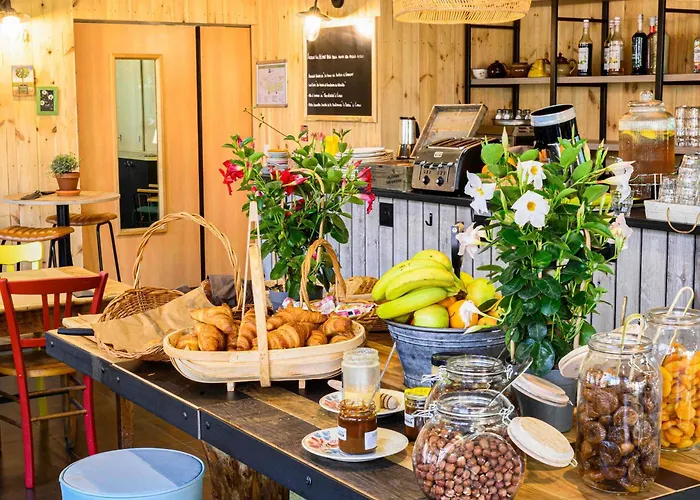 Greet Hotel Evreux Centre - Route De Normandie By Accor