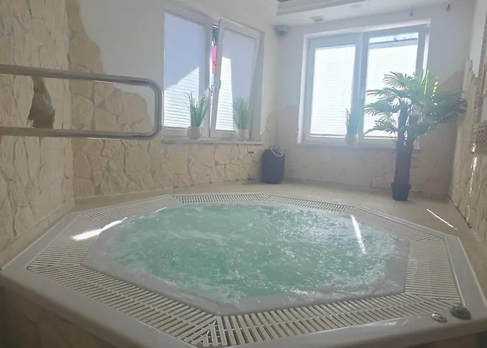 Brydar With Sauna, Swimming Pool And Jacuzzi