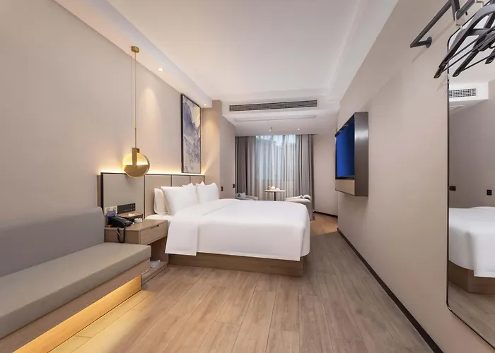 Xinhuating Business Hotel