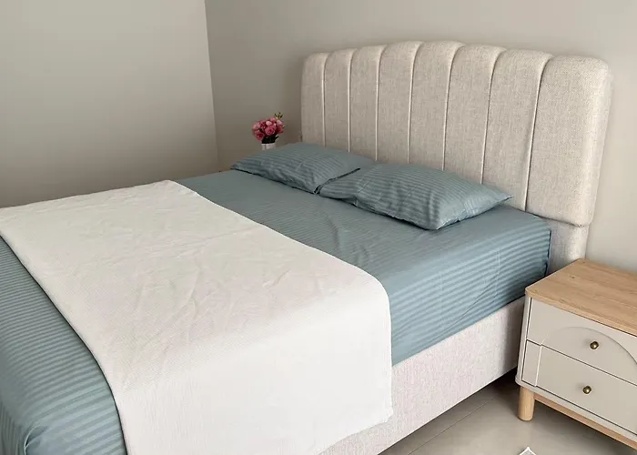 Crescent Boutique Hotel