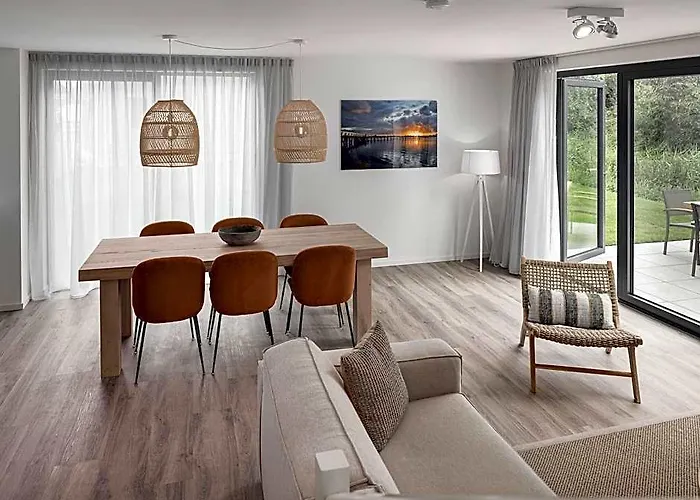 Luxury Waterfront Villa With Wine Climate Cabinet