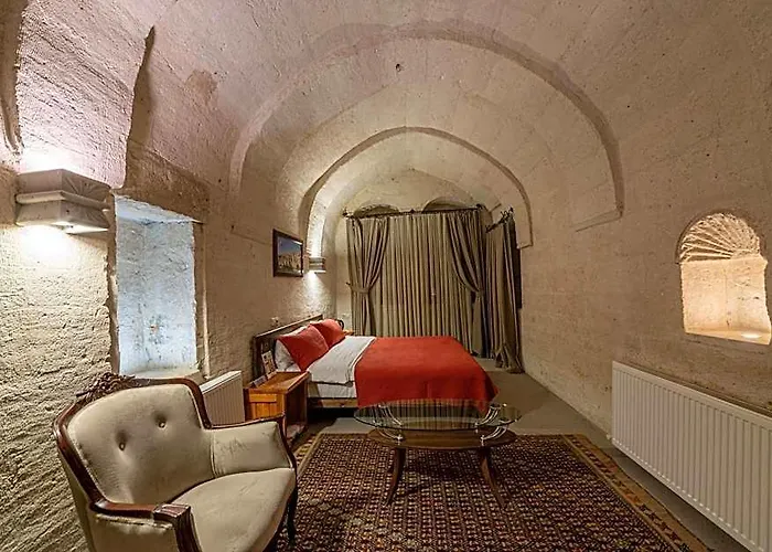 Kapalos Cave Suites