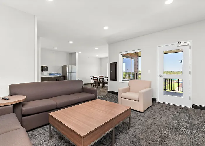 Holiday Inn Express Kansas City North - Parkville By Ihg