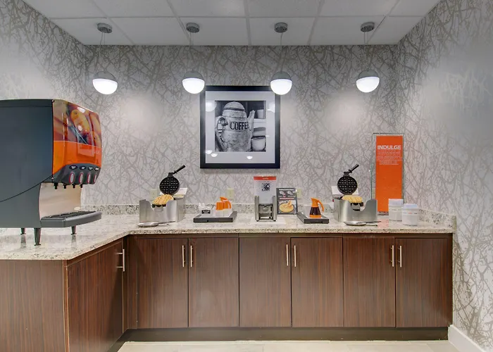 Hampton Inn Boston/Stoughton