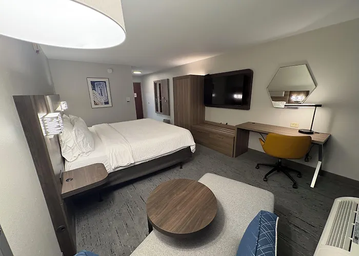 Holiday Inn Express Hotel & Suites Lafayette By Ihg