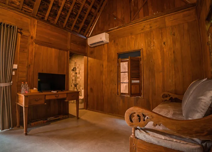 Umadhatu Resort
