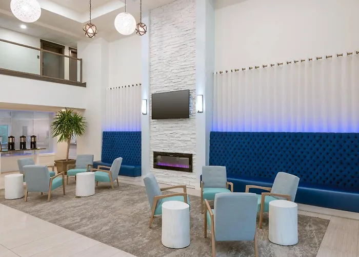 Coral Pointe Sarasota, An Ascend Collection Hotel