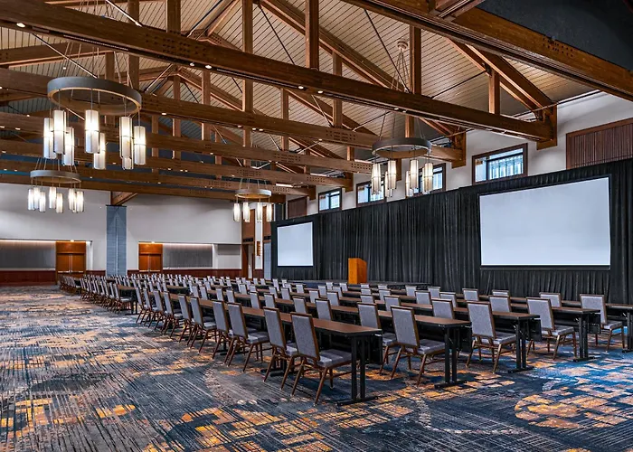At&T Hotel & Conference Center