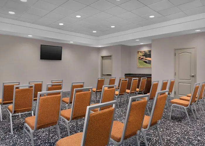 Hampton Inn Crossville