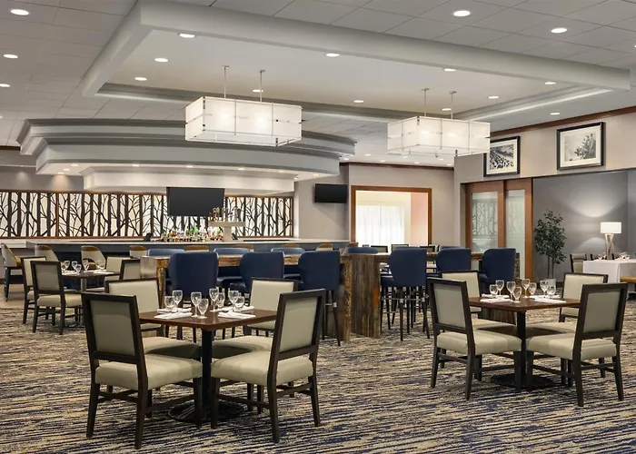 Doubletree By Hilton Pittsburgh-Green Tree