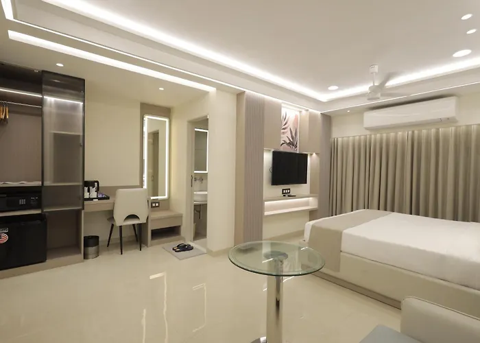 Hotel Orange International