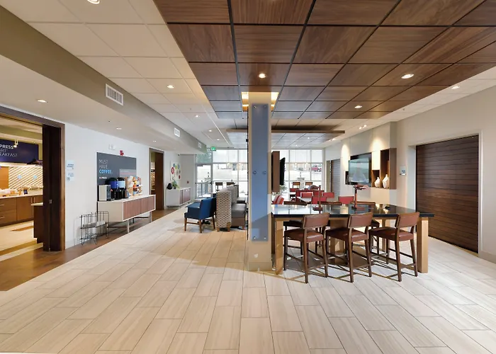Holiday Inn Express & Suites - Millersburg By Ihg