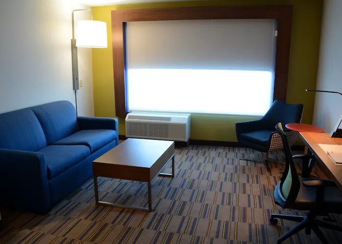 Holiday Inn Express & Suites - Pittsburgh - Monroeville By Ihg