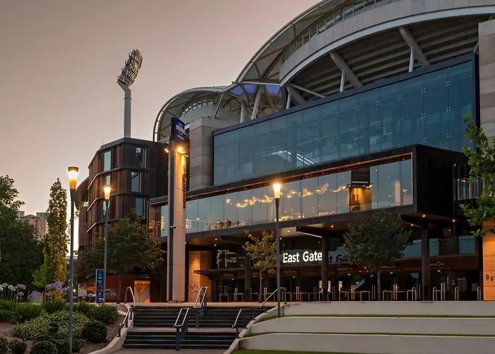 Oval Hotel At Adelaide Oval