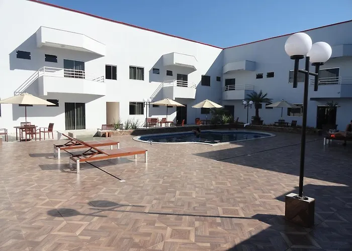 Di Napoli Plaza Hotel