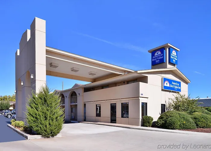 Executive Plus Inn And Suites
