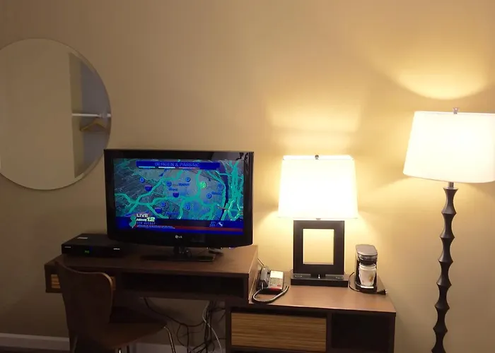 Super 8 By Wyndham Asbury Park