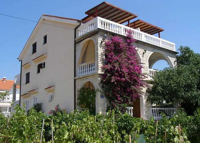 Apartments Kesic